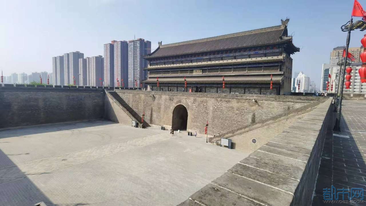 A Brief Introduction to Xi 'an City Wall