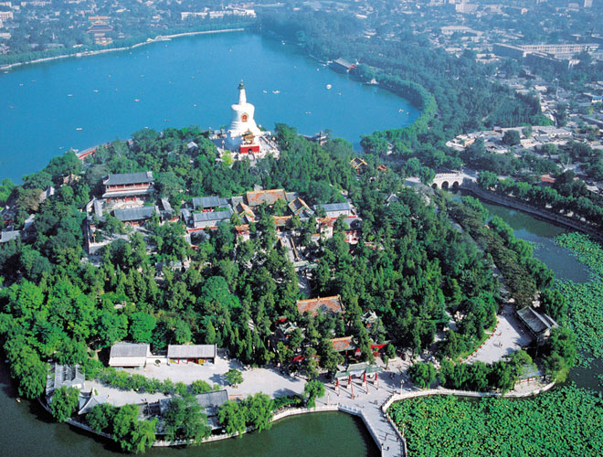 Jade Islet：Situated in the center of Beihai Park(pic1)